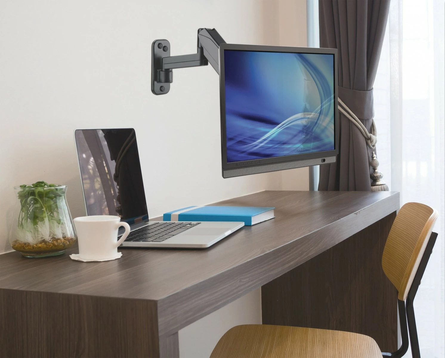 Mbajtëse muri për TV/monitor Manhattan 461610, 17-32 inç, gas spring, e zezë