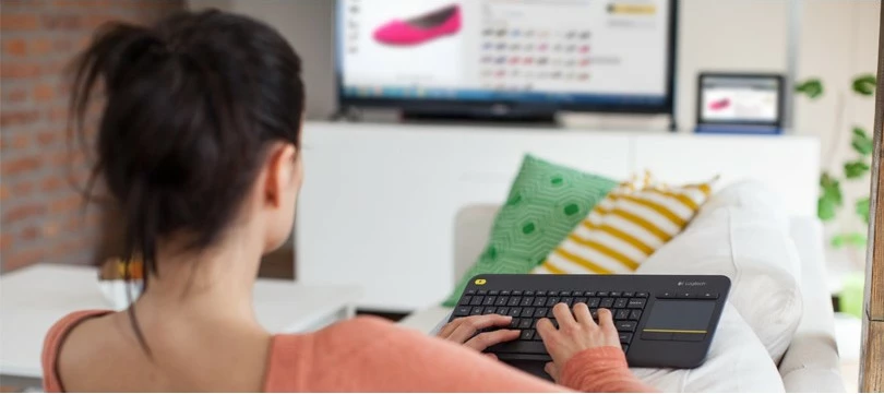 Tastierë wireless Logitech K400 Plus, RF Wireless, QWERTZ, e zezë