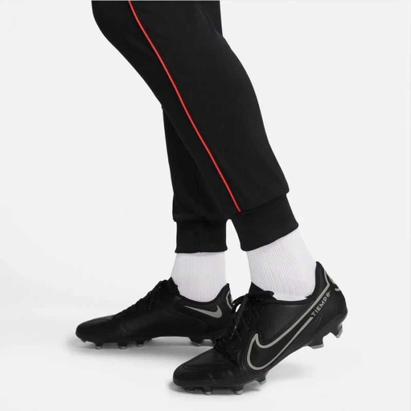 Pantallona sportive Nike për meshkuj, të zezë