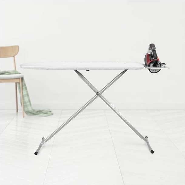 Tavolinë hekurosjeje UFESA Splash 80406106 110×34 cm, lartësi e rregullueshme 80–94 cm