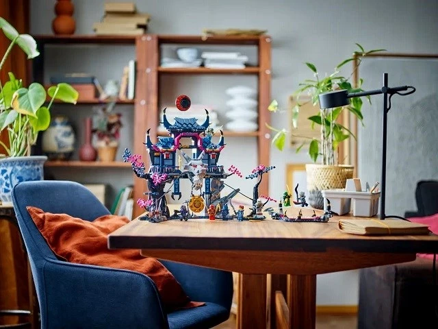 Set LEGO Ninjago 71813 Shadow Wolf Mask Dojo