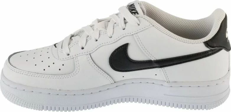 Atlete për fëmijë Nike, të bardha