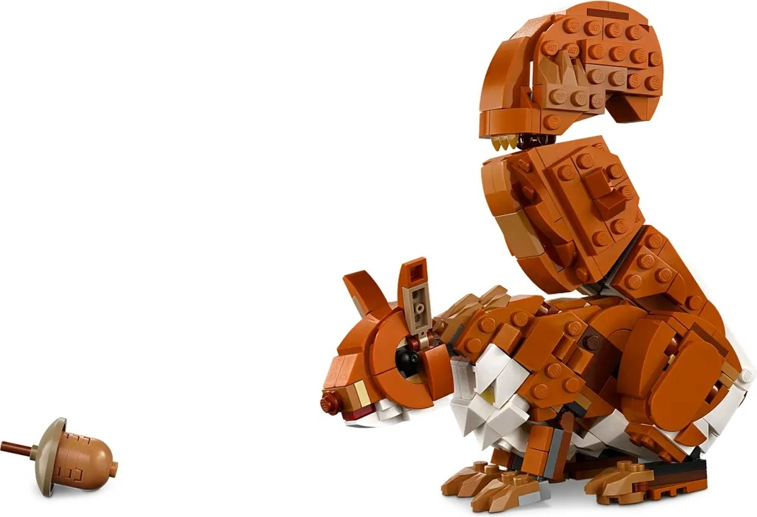 Set LEGO Creator 3-in-1 31154 Kafshët e pyllit: Dhelpra e kuqe