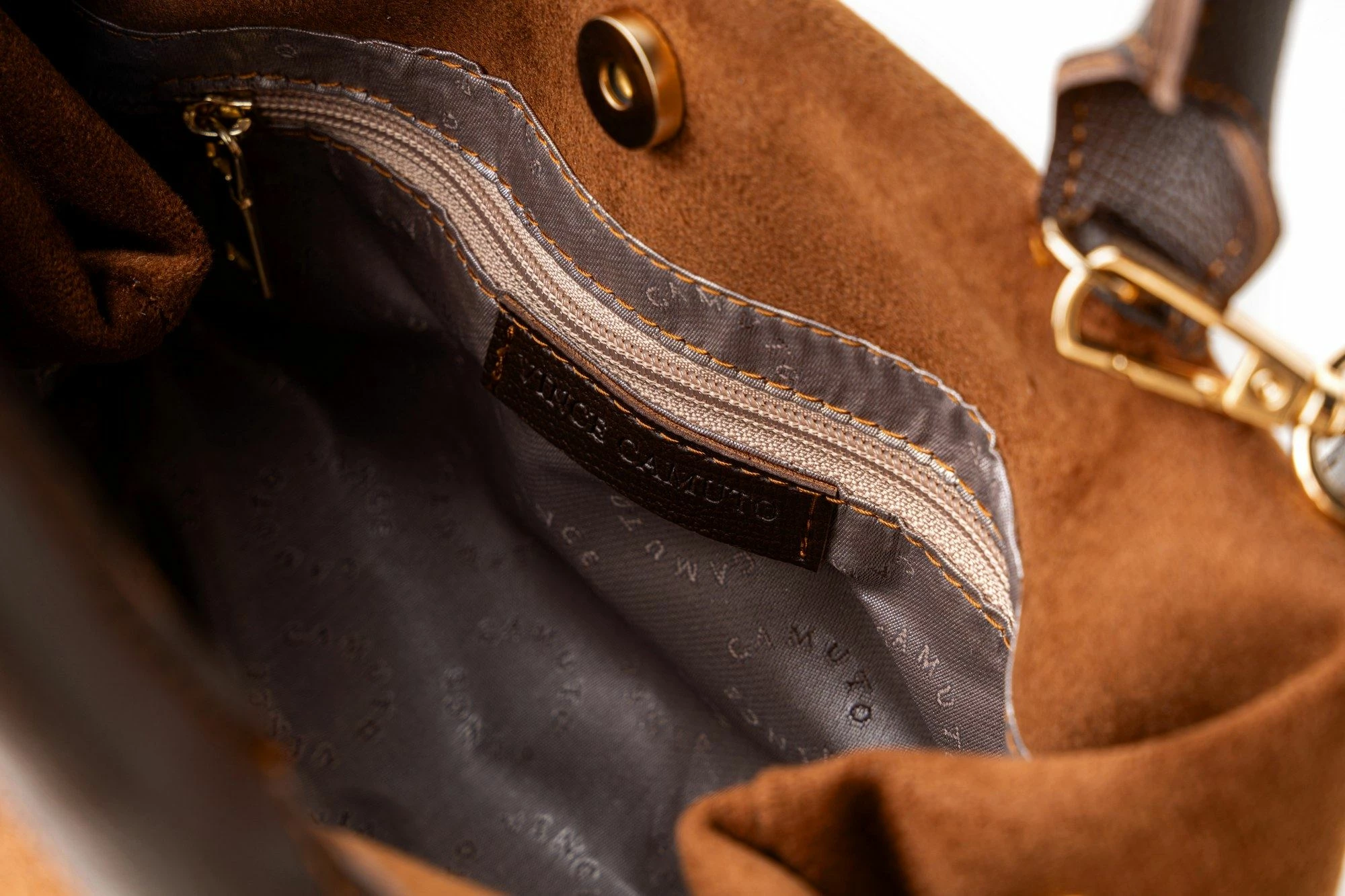 Çantë tote Vince Camuto, Vittoria Mini, kamosh kafe