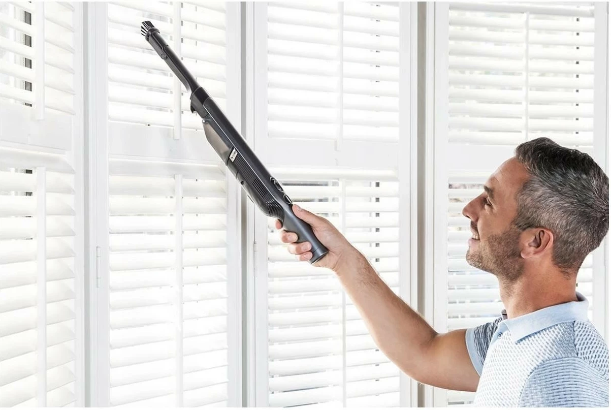 Fshesë dore Shark WV200EU, pa qese, pa kabllo, ngjyrë argjendi