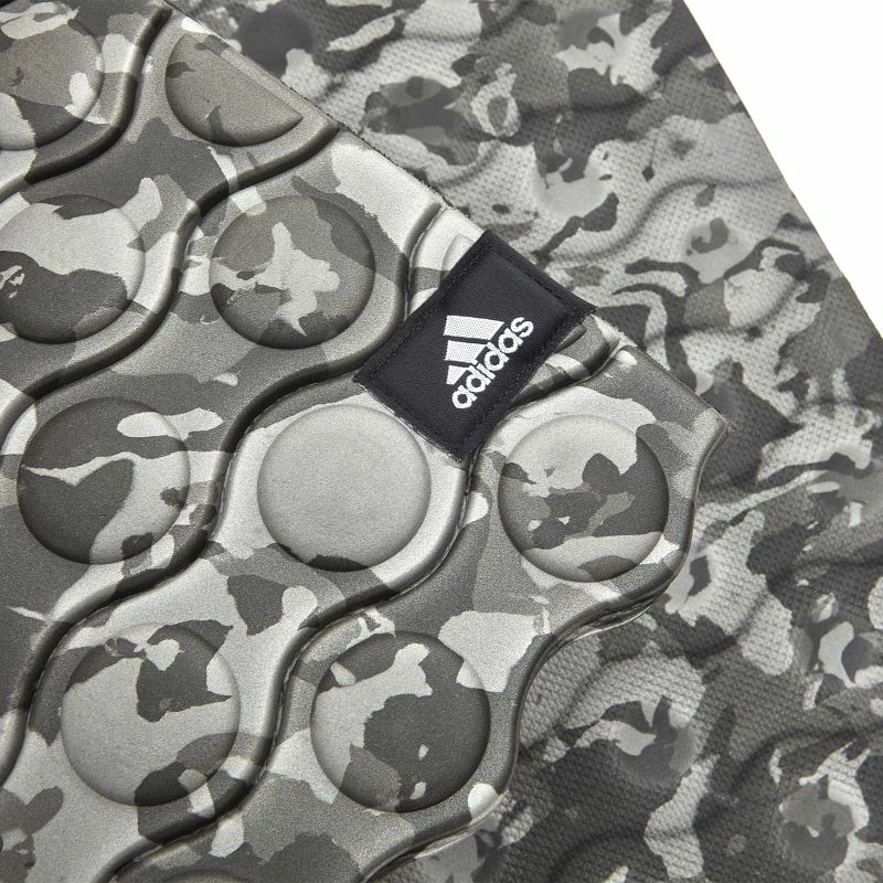 Tapet stërvitjeje adidas ADMT-13232GR, gri