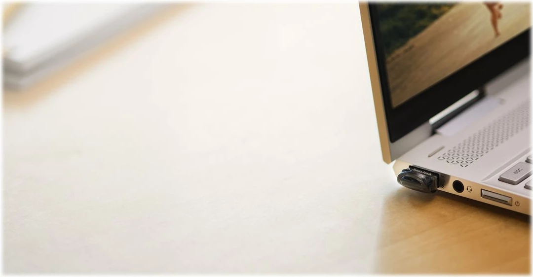 USB SanDisk Ultra Fit 16GB, USB 3.1, i zi