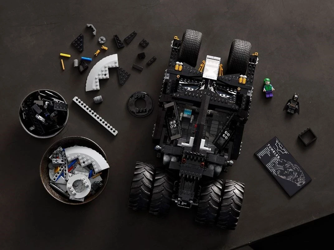 Set LEGO Super Heroes 76240 Batmobile Tumbler