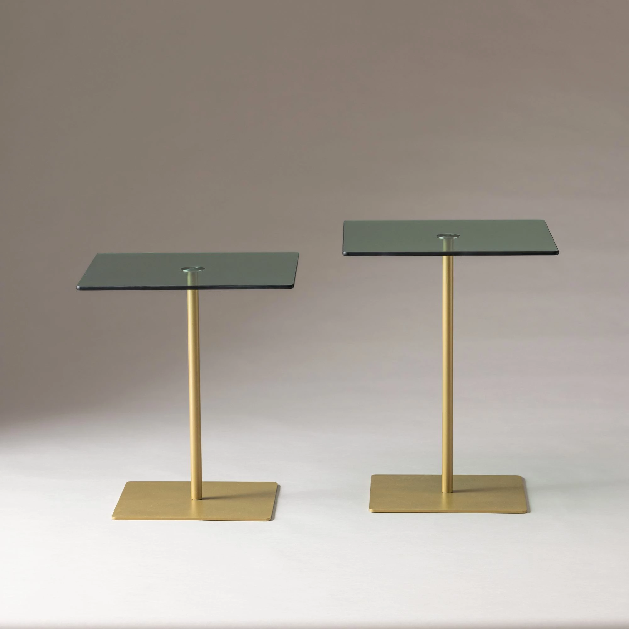 Set tavolinash kafeje, ngjyrë ari dhe e gjelbër, Skye Decor, elegante, 2 copë