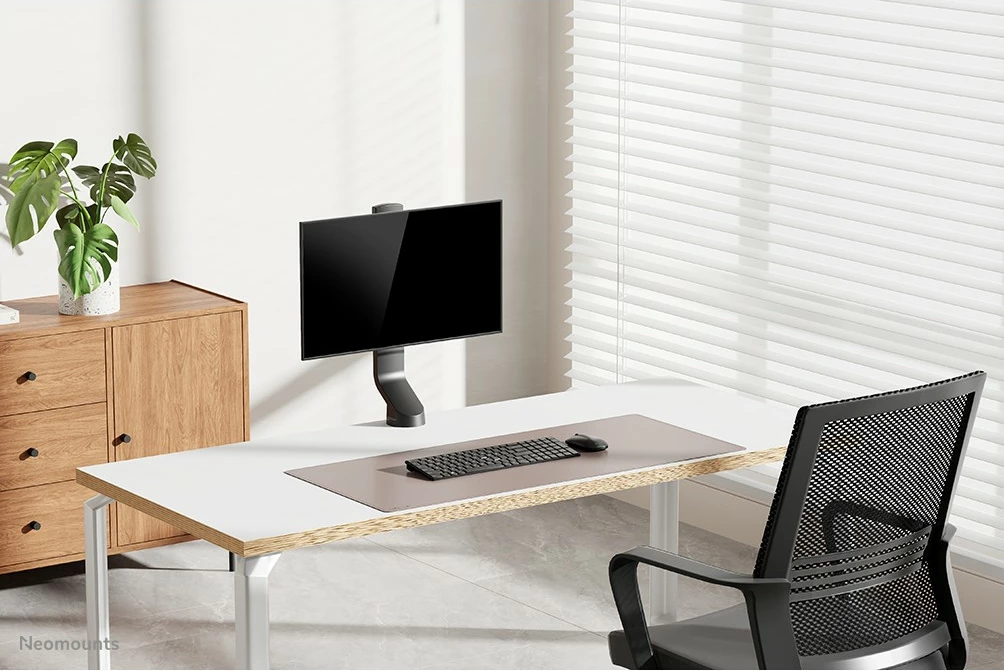 Krah monitori Neomounts FPMA-D860BLACK, për tavolinë, 10-32 inç, 8 kg, i zi
