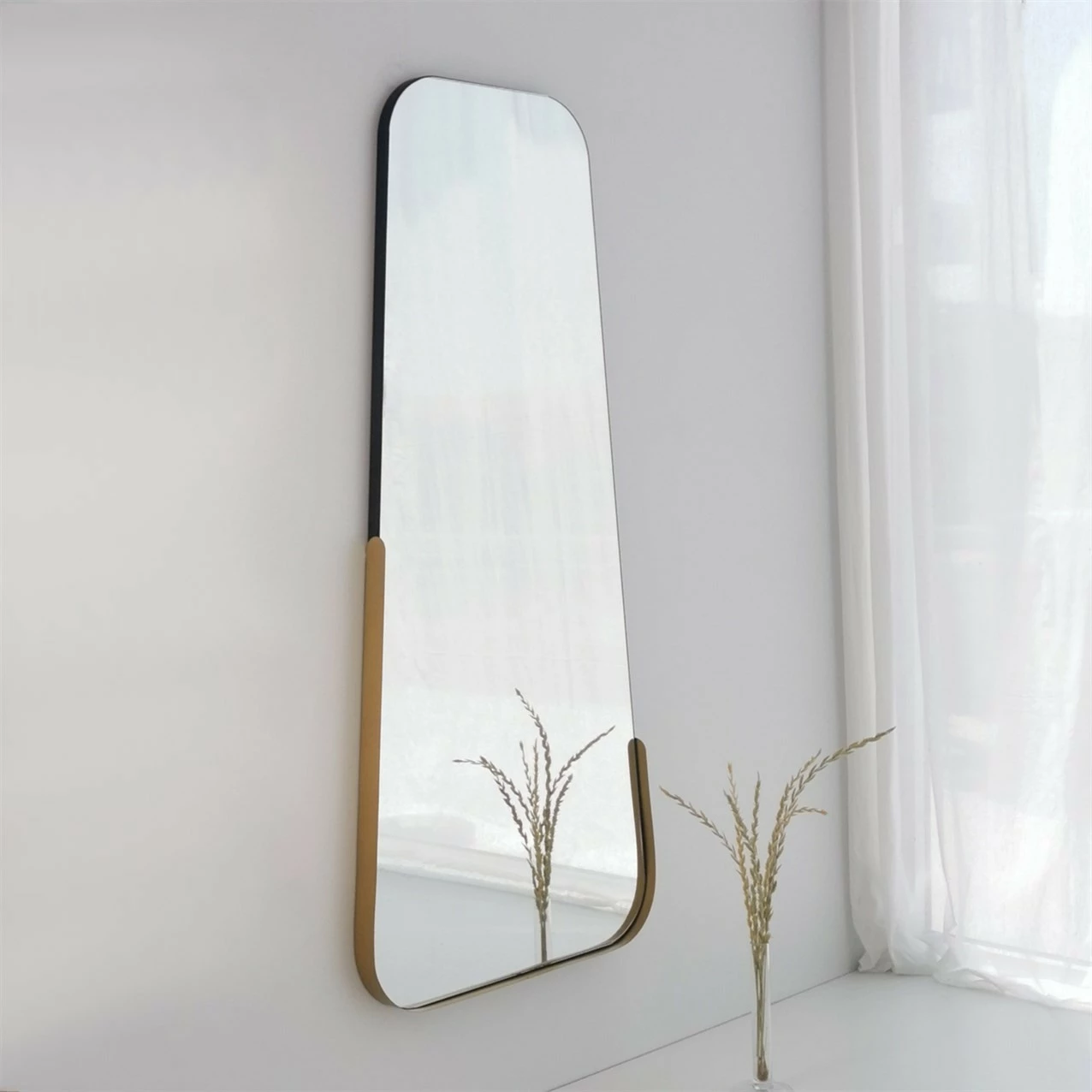 Pasqyrë dekorative, ngjyrë ari, Hanah Home, Smooth