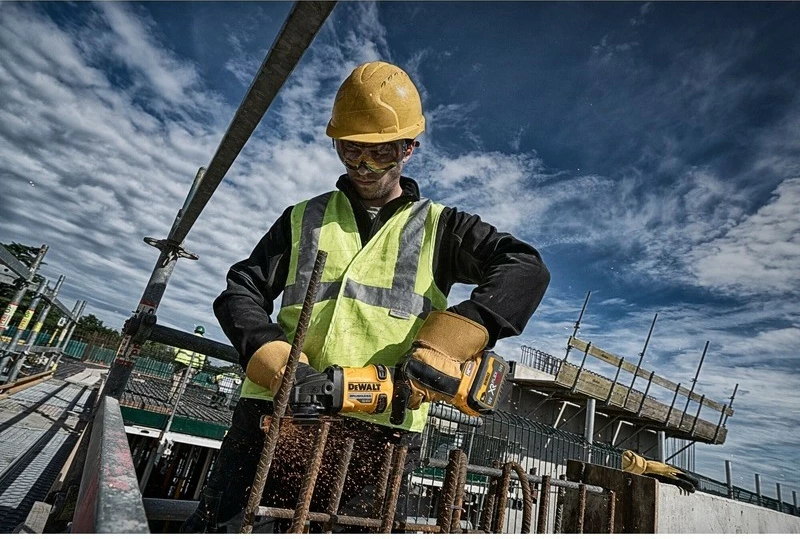 Lëmues rripi DeWALT DCG418NT-XJ, 9000 RPM, me bateri, zi/verdhë