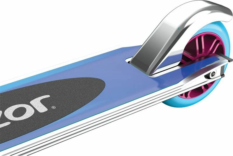 Skuter për fëmijë Razor, shumëngjyrësh