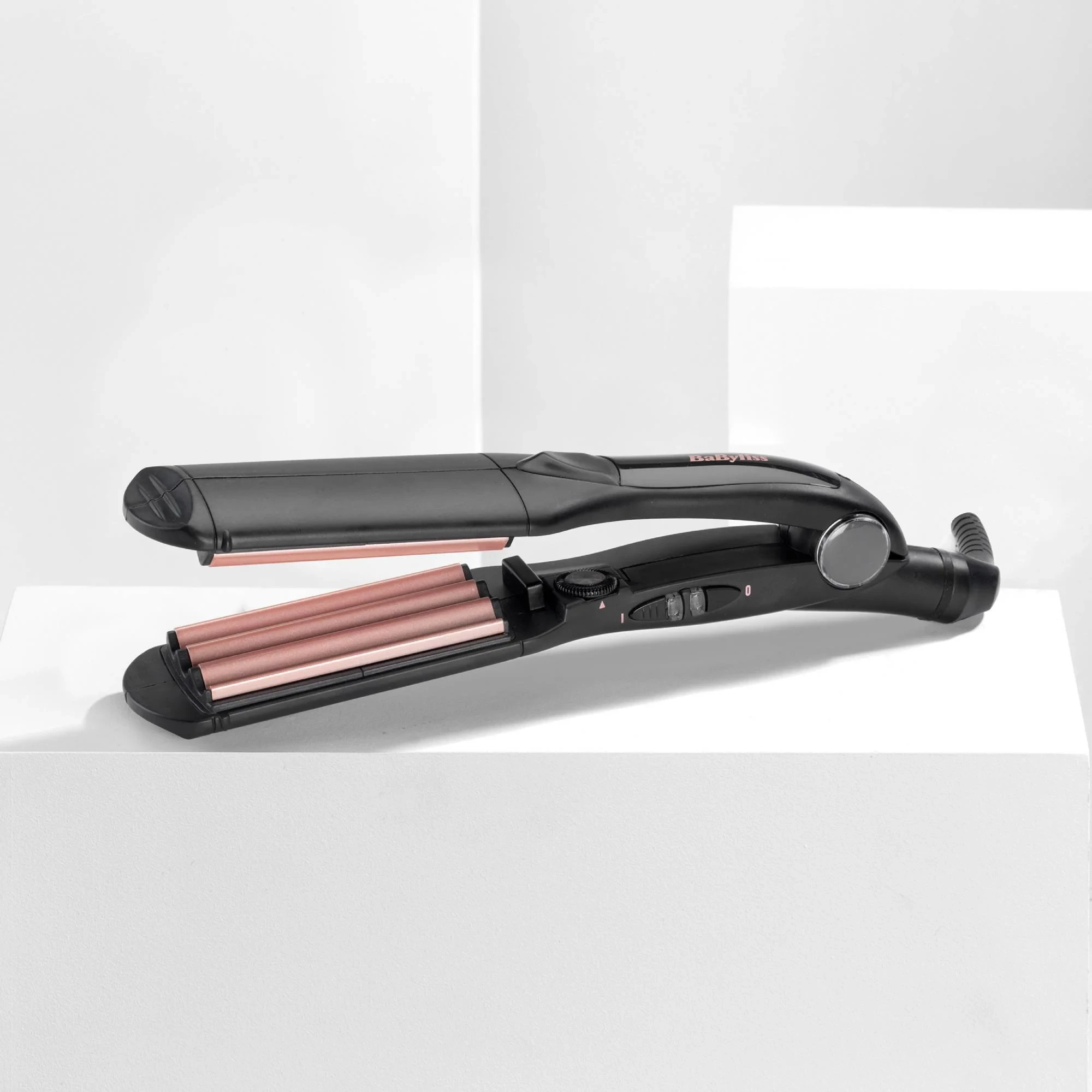 Drejtues flokësh me valë, BaByliss 2165CE, pllaka 45 mm, 120-210°C, 10 nivele, veshje turmalinë-keramike, e zezë/rozë metalike