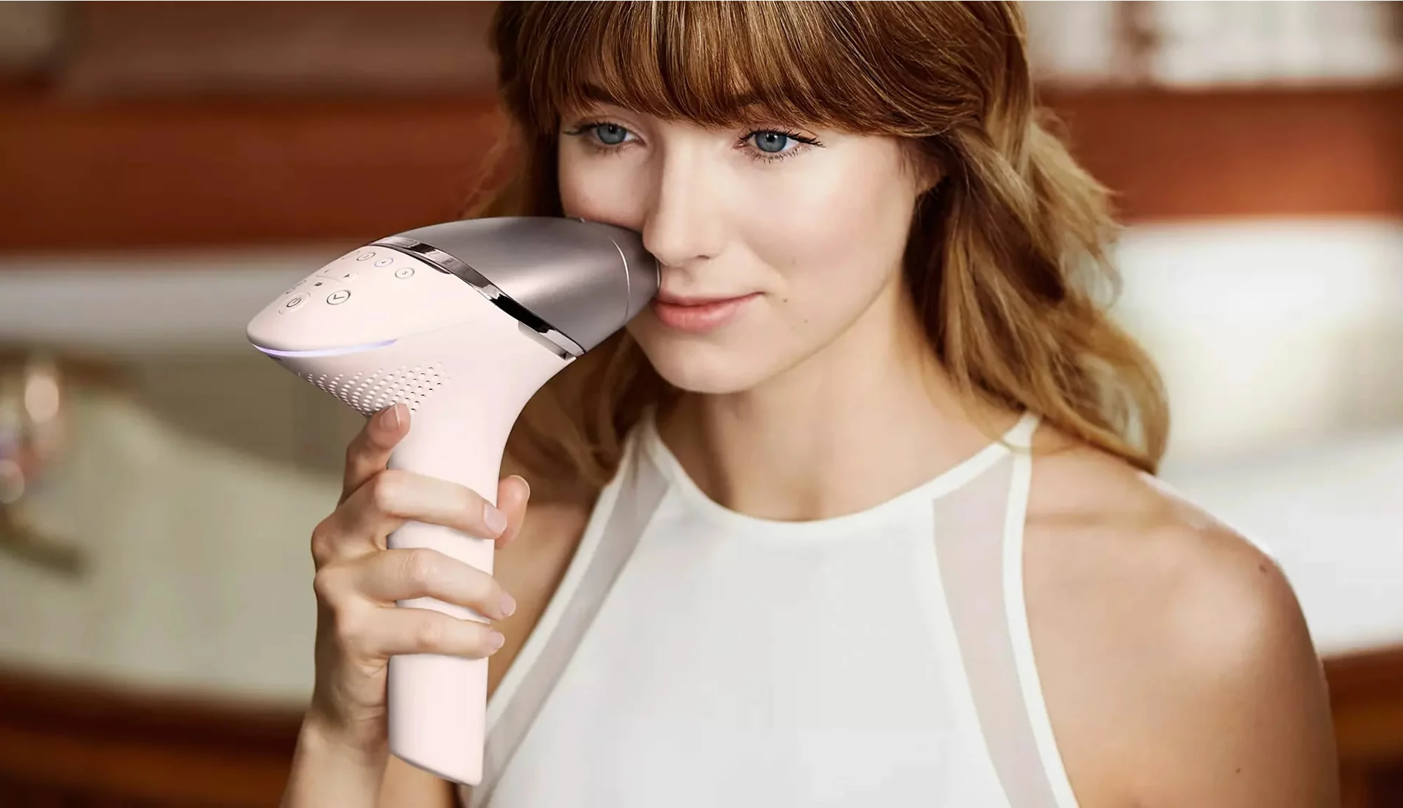 Epilator IPL Philips Lumea BRI977/00 SenseIQ 450,000 pulse drite, 4 shtojca, ari rozë