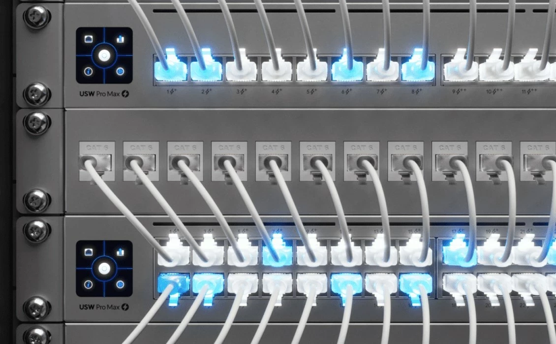 Kabëll rrjeti Ubiquiti UACC-Cable-Patch-EL-2M-W, Cat6, 2 m, Translucent, i Bardhë