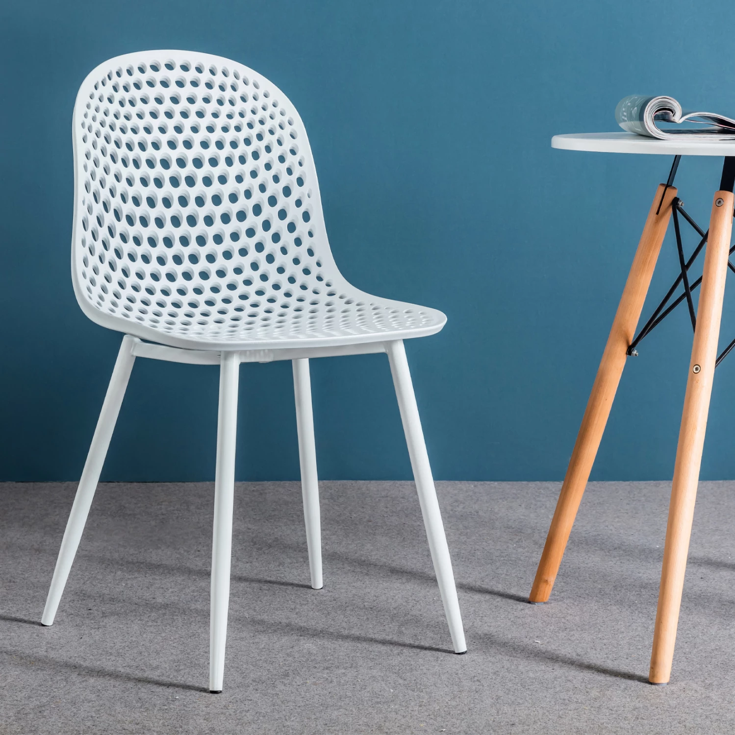 Karrige polipropileni Milana FH8512.01 e bardhë me këmbë metalike 47x58x84 cm, set prej 4 copë