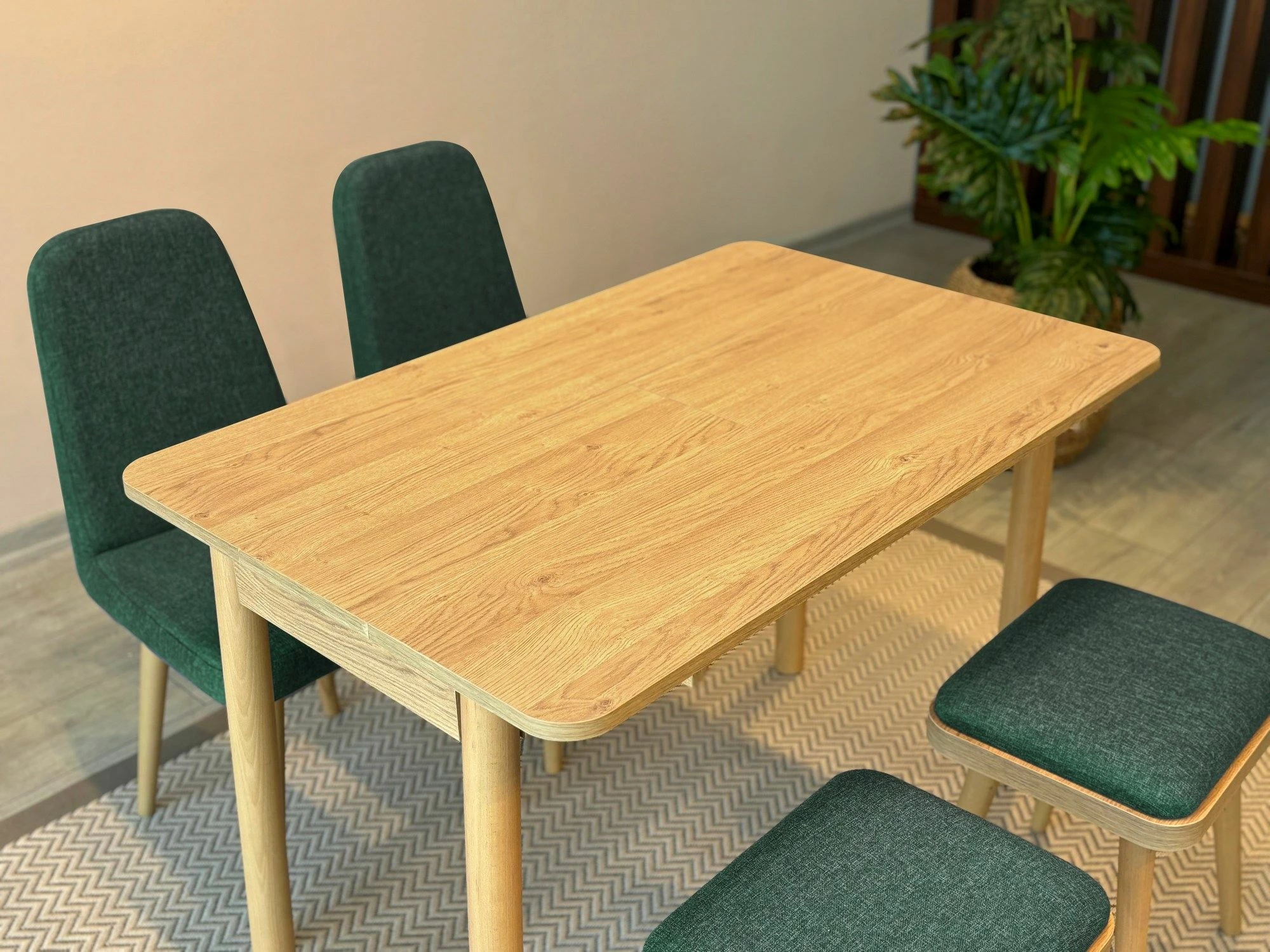 Tavolinë me karrige të zgjatshme, 5 copë, ngjyrë lis dhe e gjelbër, Skye Decor, Vina Mini 02 1070