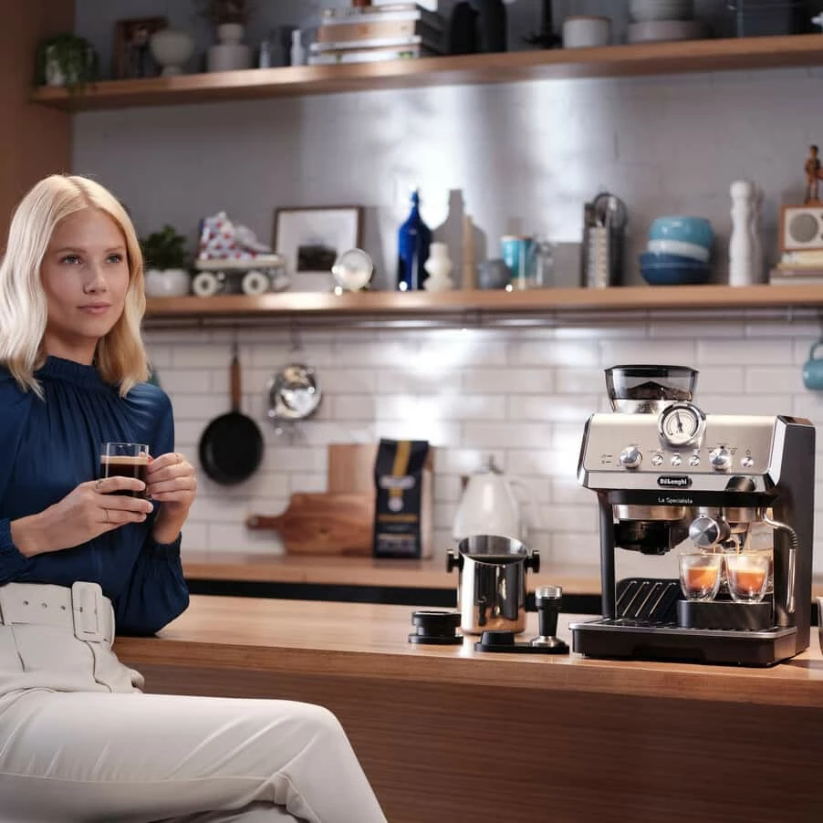 Makine kafeje DeLonghi La Specialista Arte, e zezë