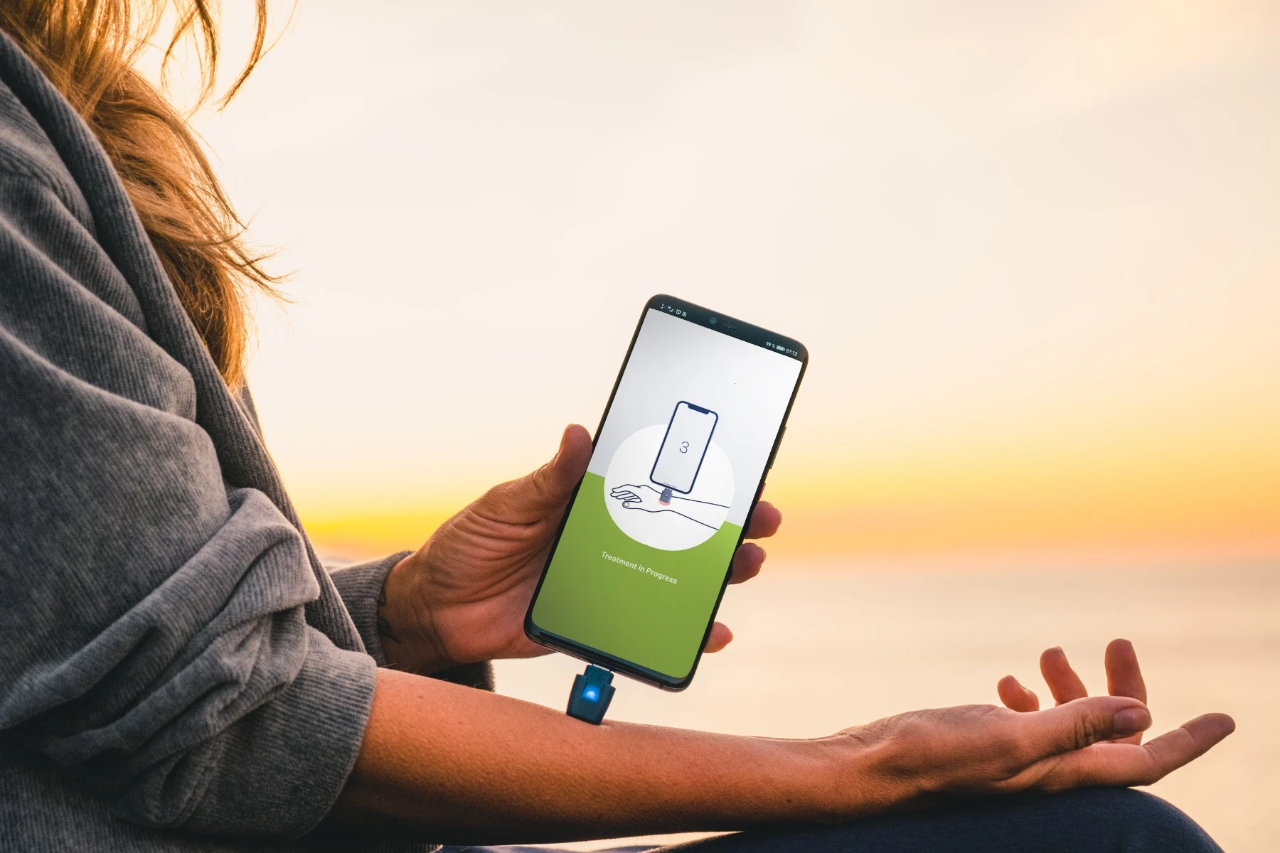 Pajisje për trajtim pickimi insektesh HEAT IT V3, Lightning për iPhone 6–14, e kaltër