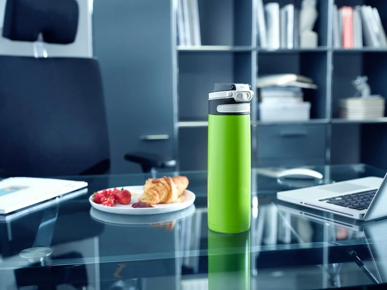 Termos udhëtimi LEIFHEIT 3277, 600 ml, i gjelbër/zi