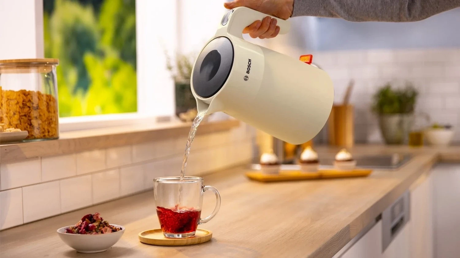 Çajnik Bosch TWK2M167, 1.7 litra, bezh