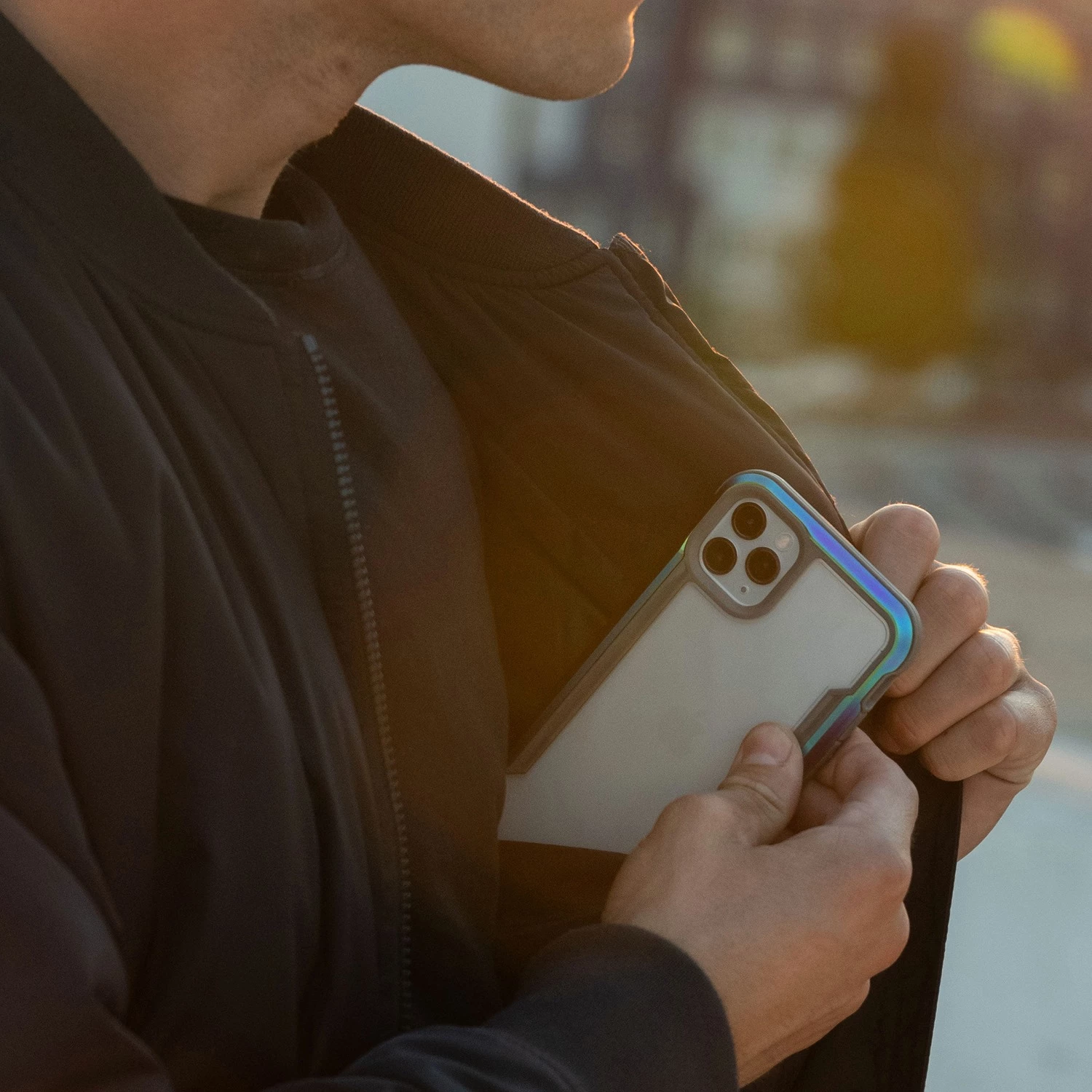 Mbështjellës Raptic X-Doria Shield për iPhone 14 Pro, MagSafe, i zi