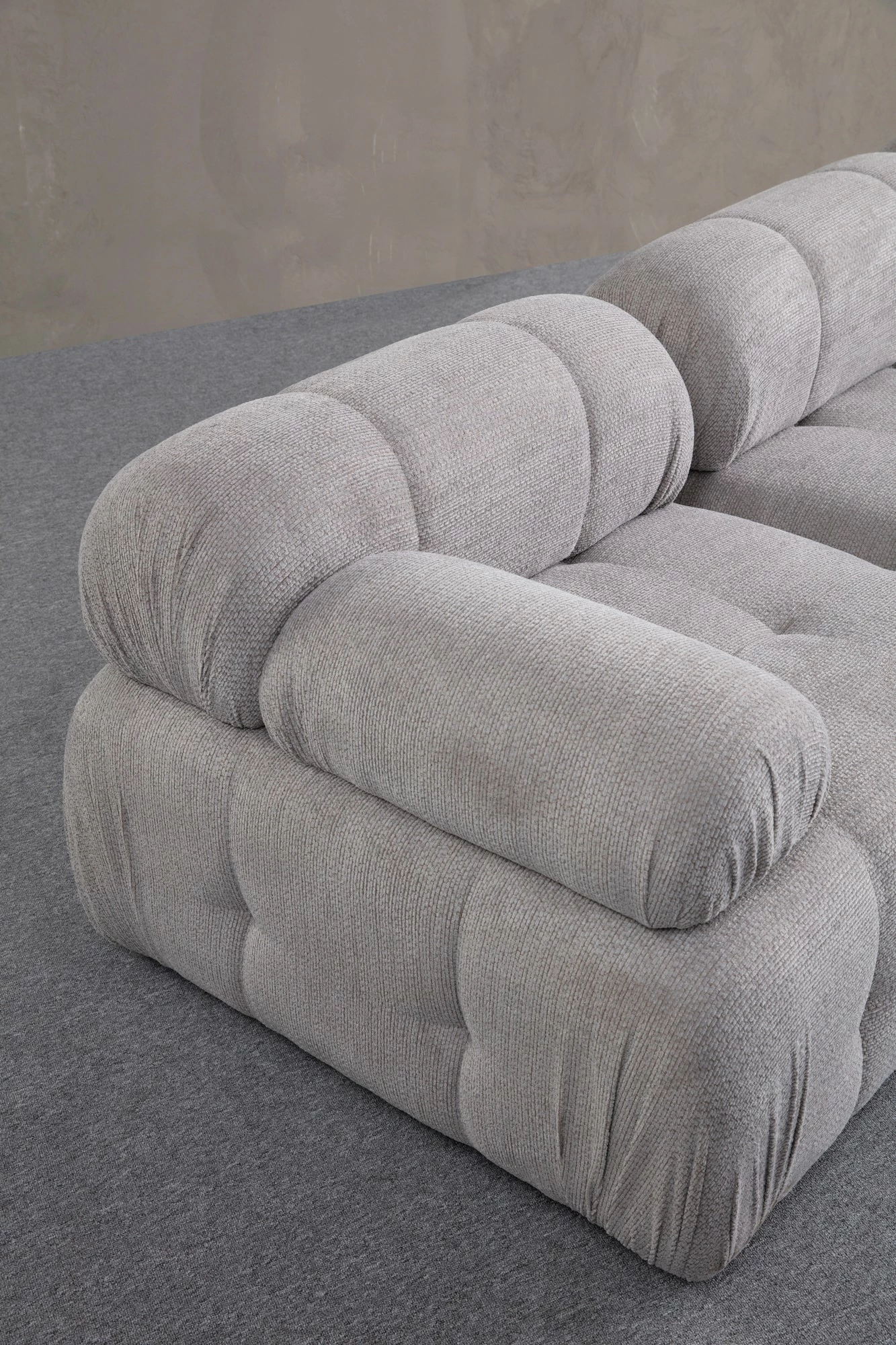 Divan dy ulëshe Atelier del Sofa Petite 2, ngjyrë gri e çelët