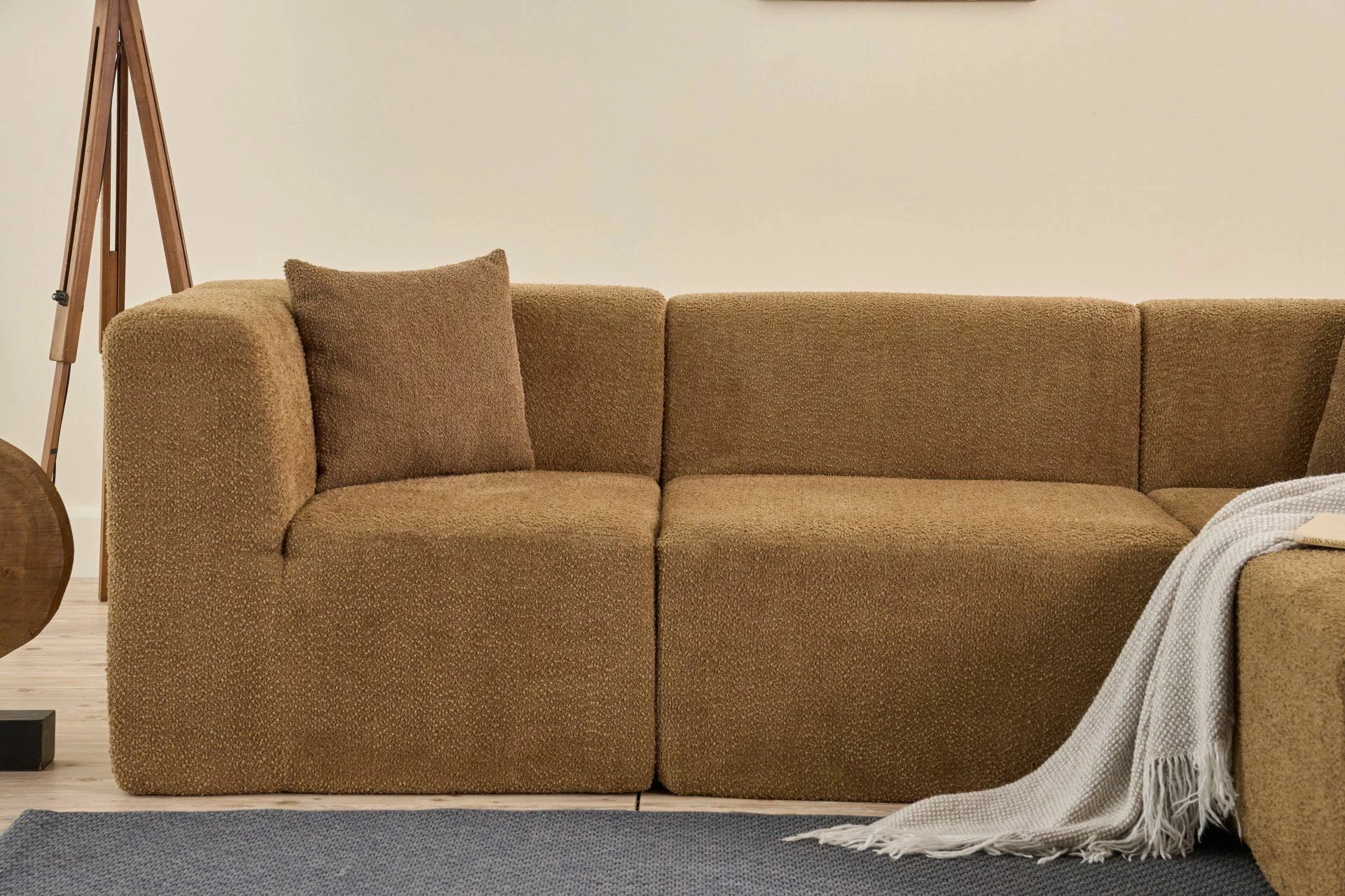 Këndare Raks, kafe, Atelier del Sofa