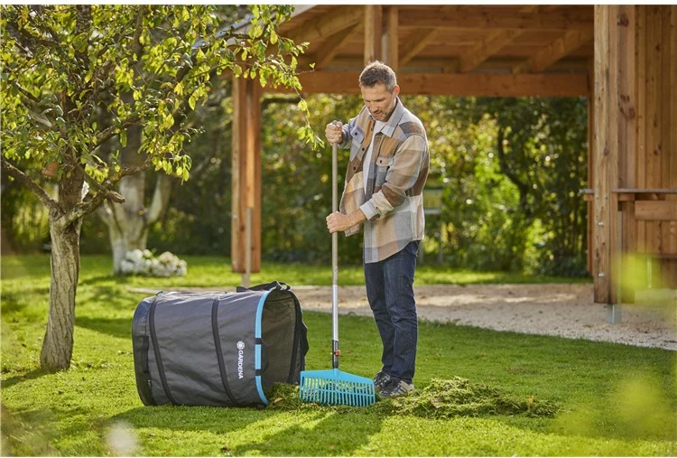 Thes mbeturinash kopshti Gardena 11715-20, 130L, plastikë e ricikluar, i zi/gjelbër