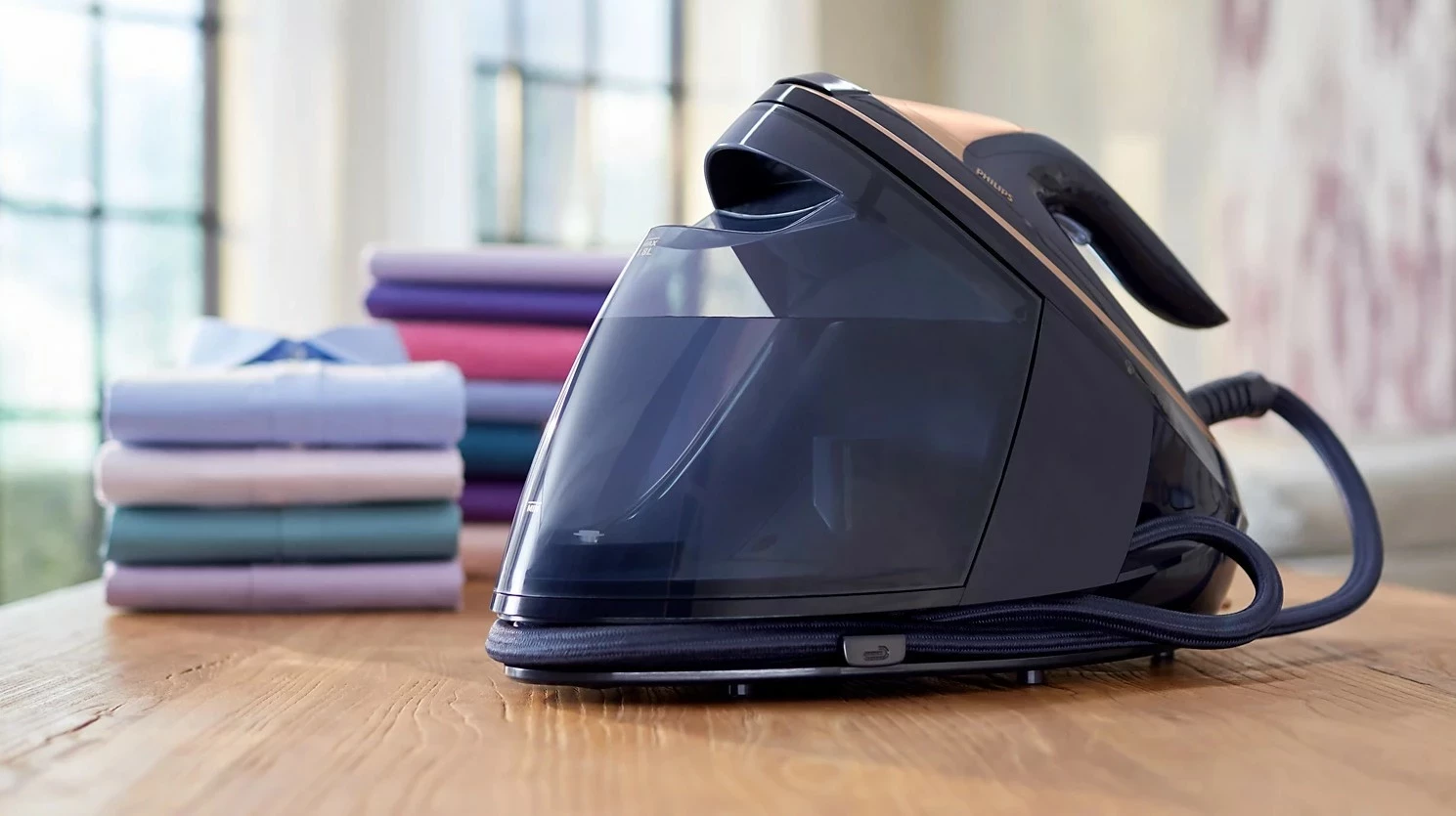 Hekur me gjenerator avulli Philips PerfectCare 9000 PSG9050/20, i zi