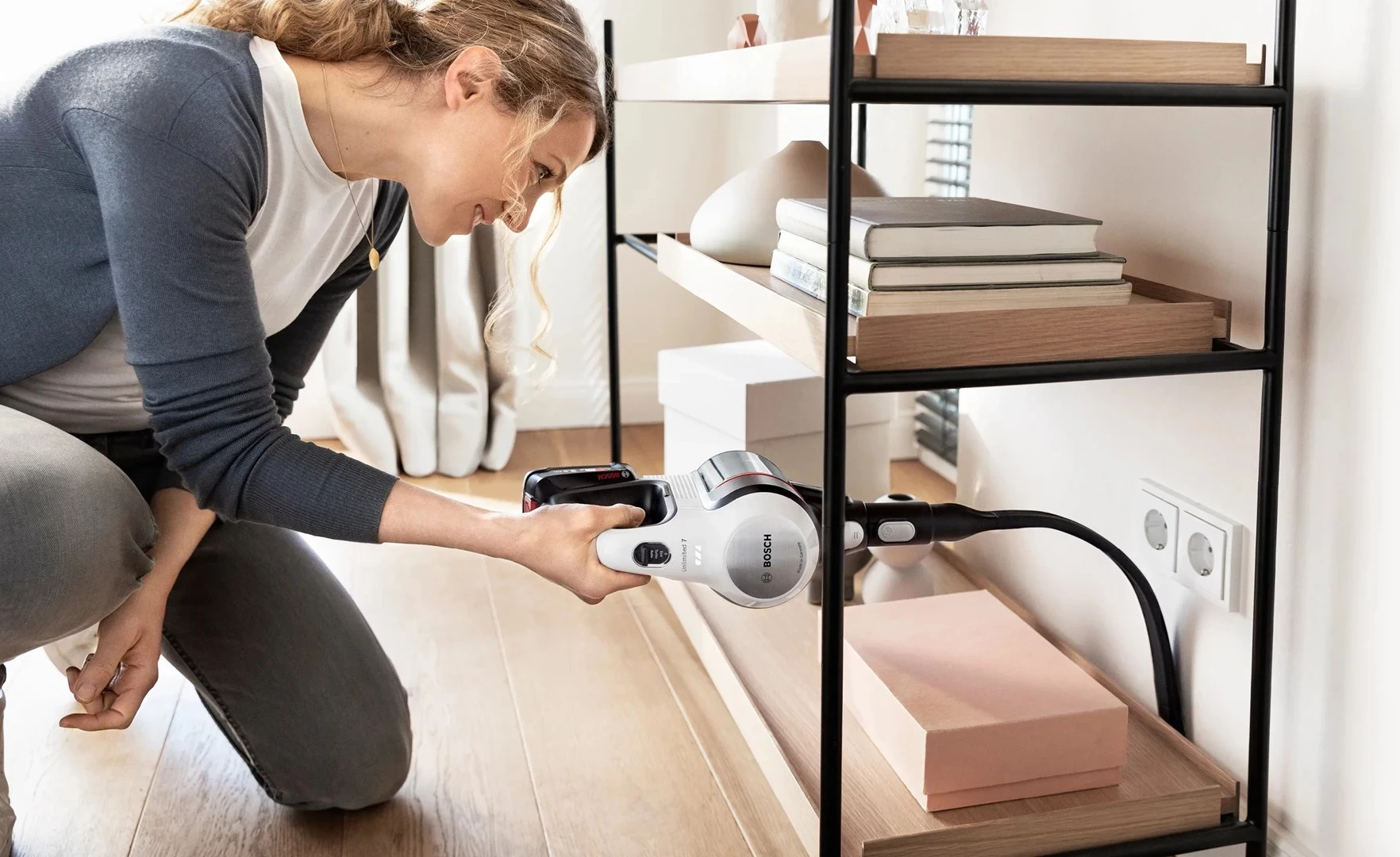 Fshesë me vakum BOSCH BCS 711XXL, e zezë