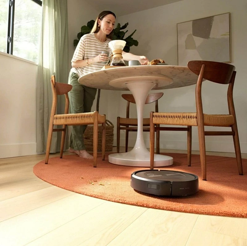 Robot pastrues iRobot Roomba j9, i zi