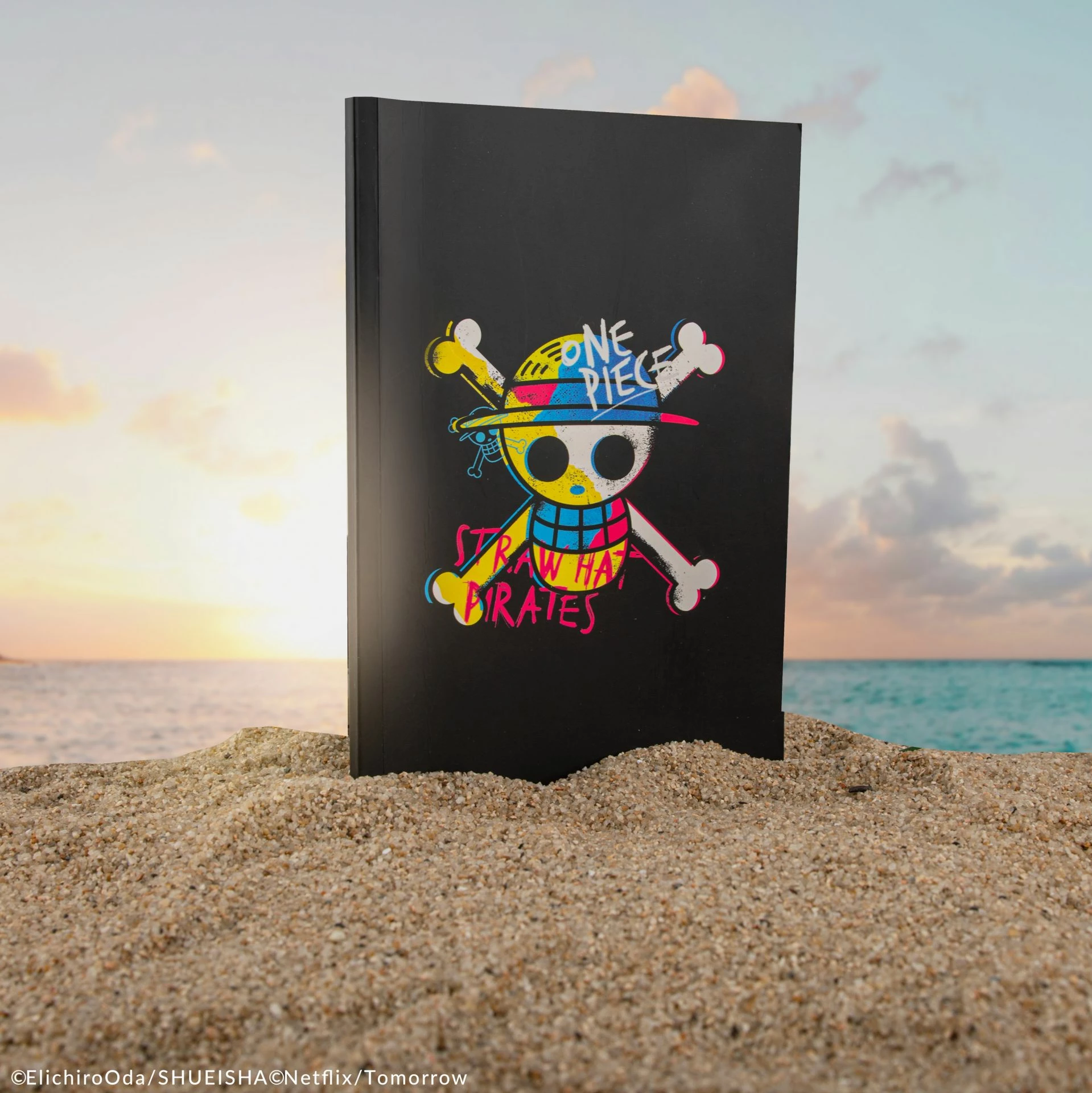 Fletore shënimesh Cinereplicas One Piece, 160 faqe, 14.5×21 cm, kopertinë e butë, e zezë