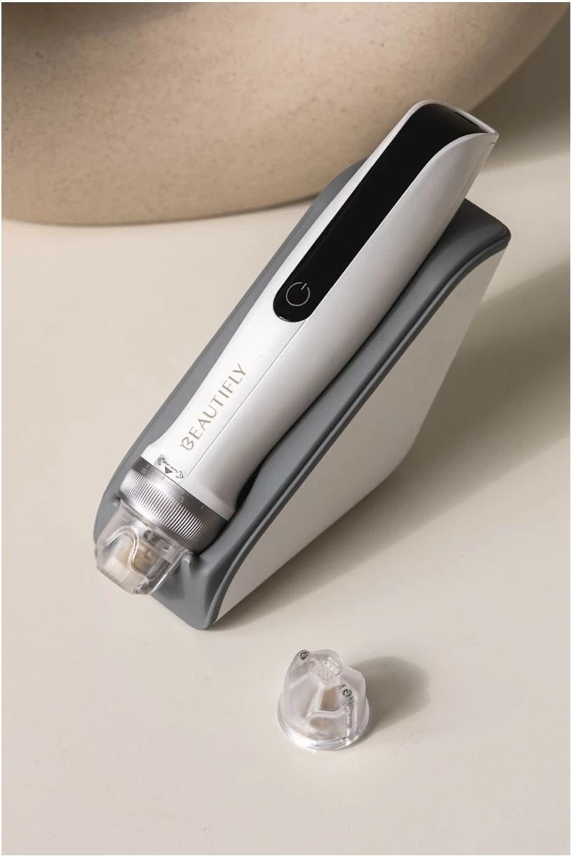 Pajisje mezoterapie me mikrogjilpëra Beautifly CollagenBoost, e bardhë