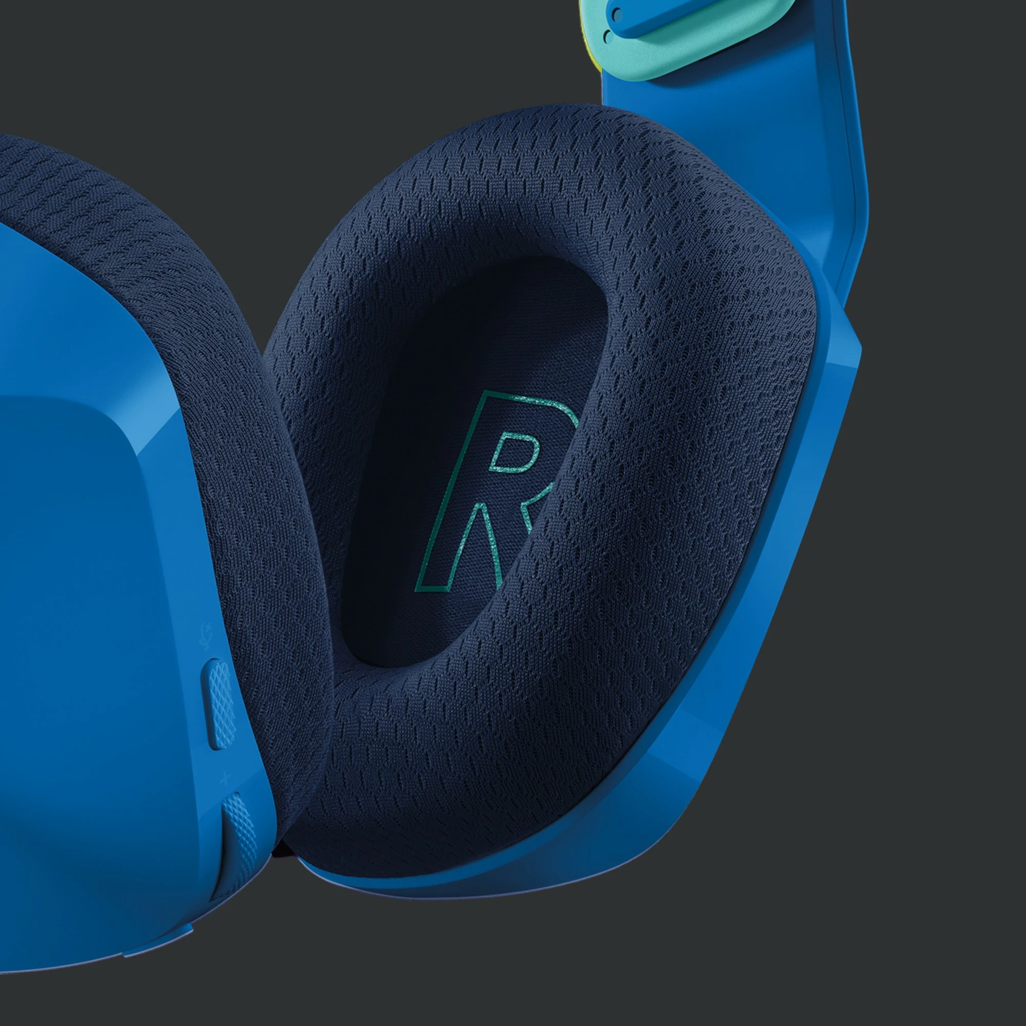 Kufje Logitech G733, pa tela, me ndriçim shumëngjyrësh