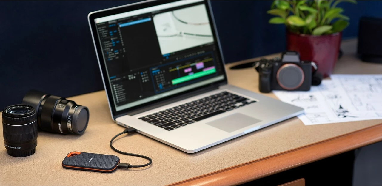 SSD portabël SanDisk Extreme PRO, 2 TB, USB Type-C, 3.2 Gen 2, 2000 MB/s, Mbrojtje me fjalëkalim, E zezë