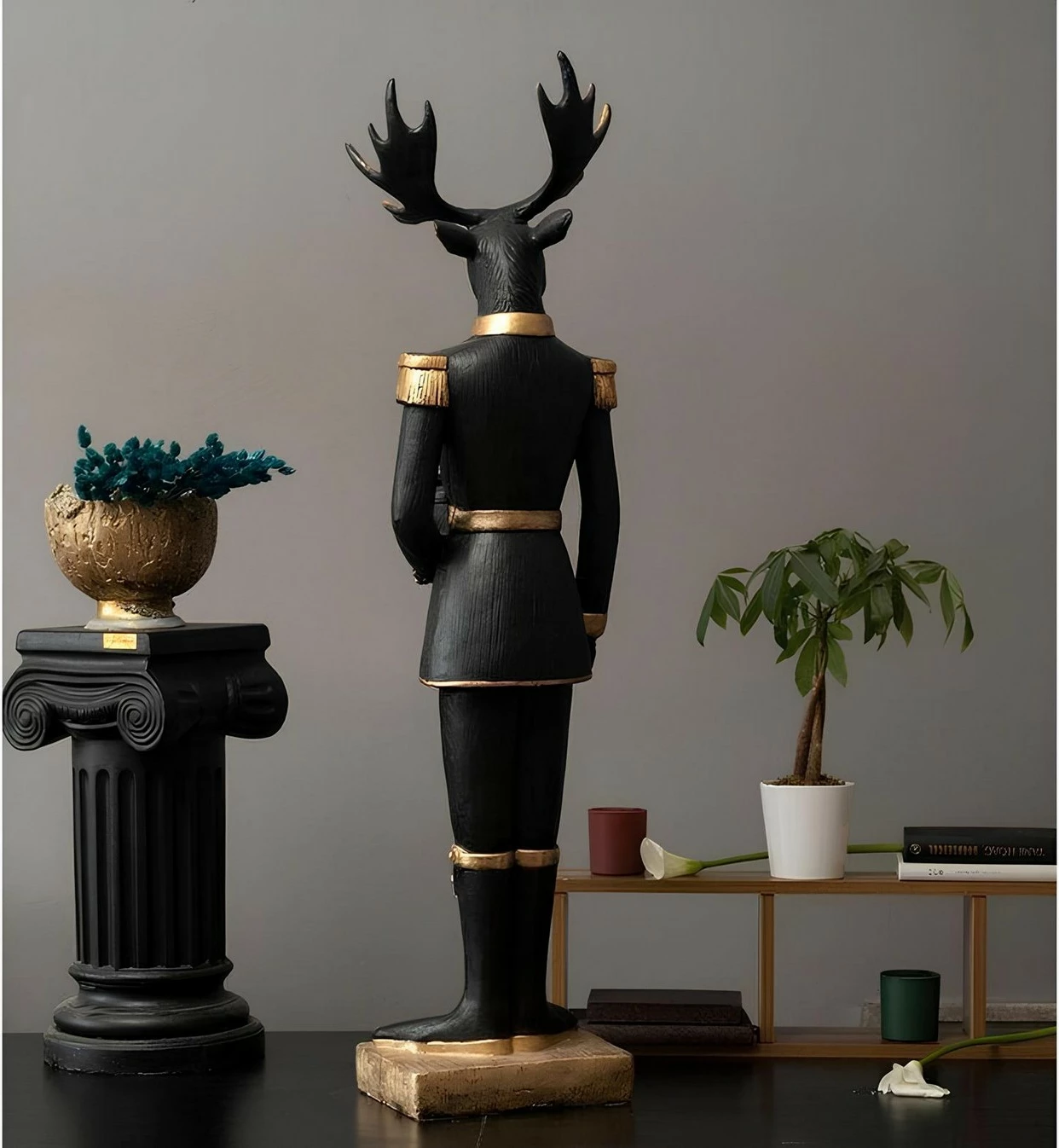 Objekt dekorativ Evila Originals, CY0636, ngjyrë e zezë dhe ari, 32x32x135cm