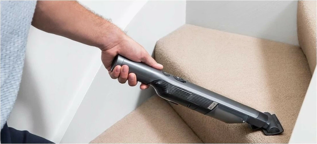 Fshesë dore Shark WV200EU, pa qese, pa kabllo, ngjyrë argjendi