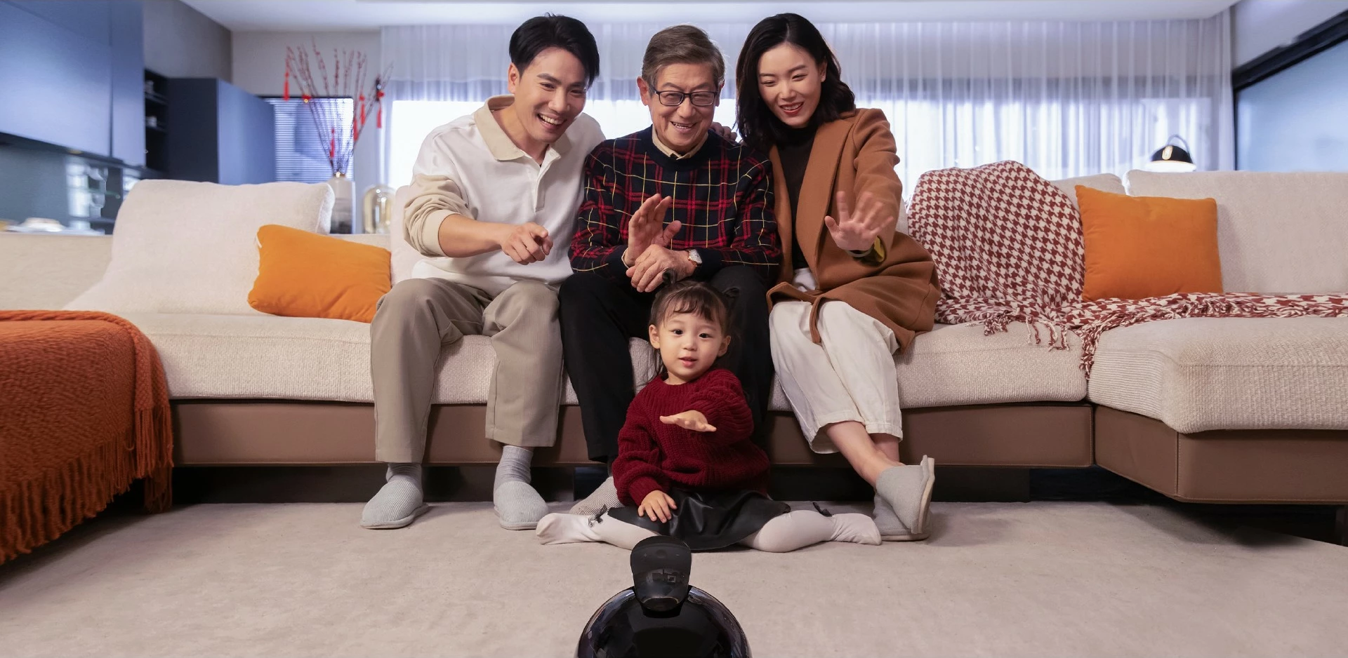 Robot shtëpiak Enabot EBO X, kamera 4K, Alexa, projektor, zi