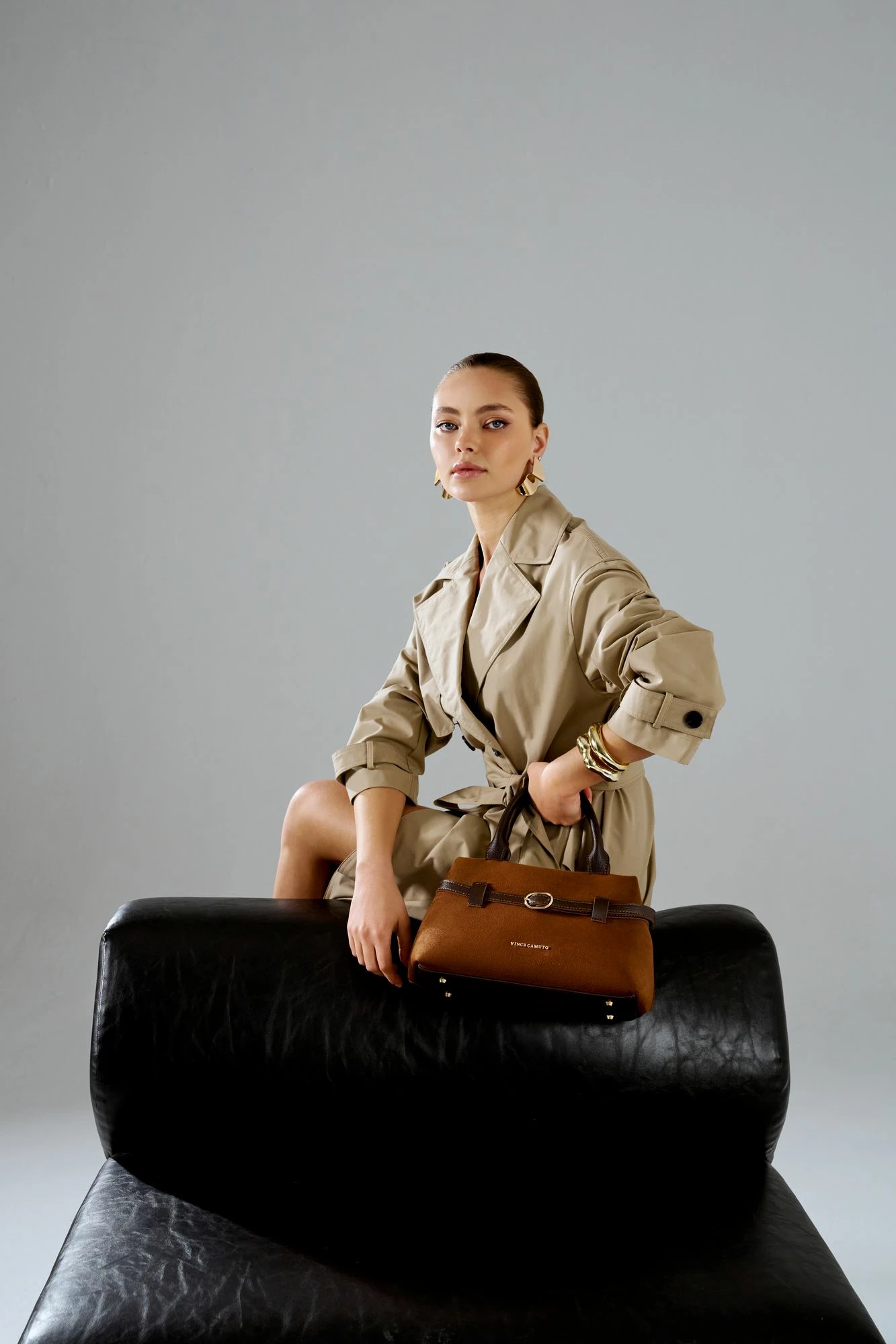 Çantë tote Vince Camuto, Vittoria Mini, kamosh kafe
