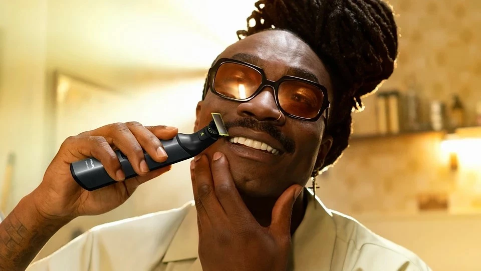 Trimer Philips OneBlade Pro 360 QP6652/61, e zezë/hiri