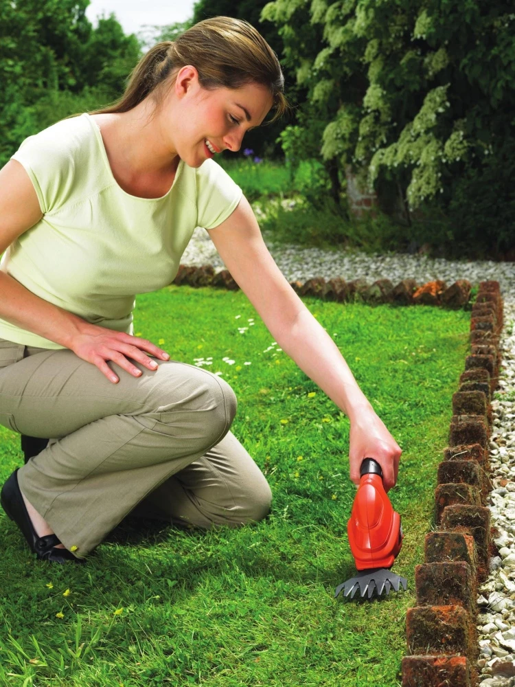 Gërshërë bari me bateri Black&Decker GSL200 3.6V 1.1Ah