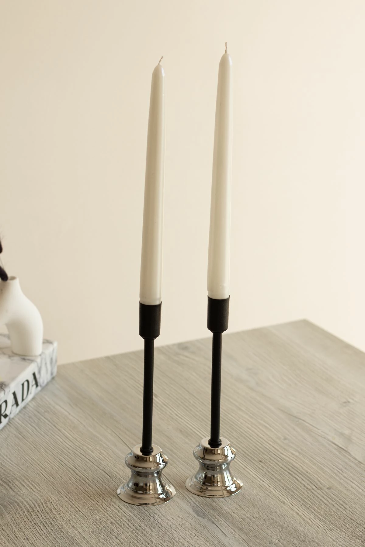 Set mbajtës qirinjsh (2 copë), metalik, ngjyrë e zezë, Evila Originals