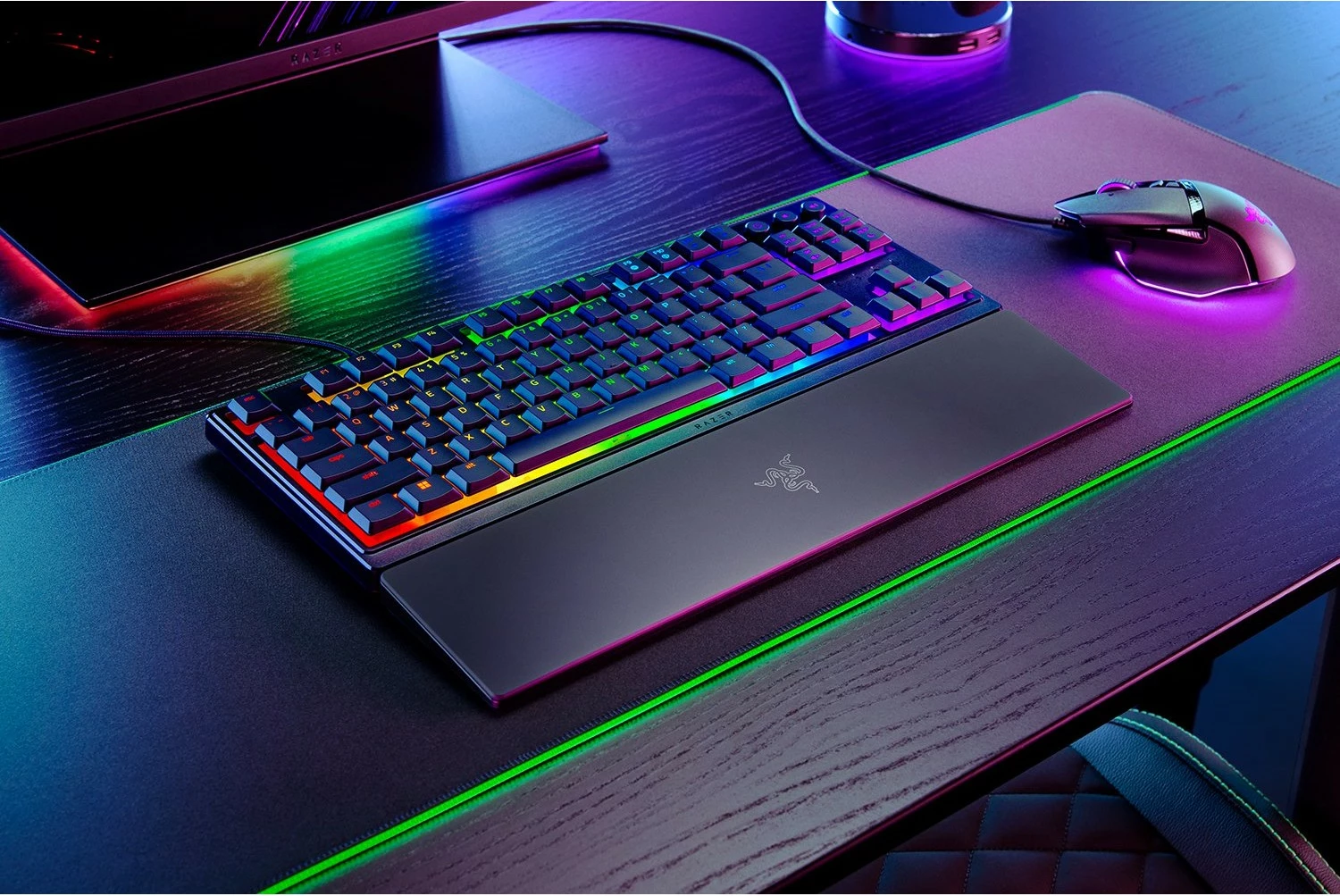 Tastierë gaming Razer Ornata V3, RGB, mecha-membrane, tenkeyless, e zezë