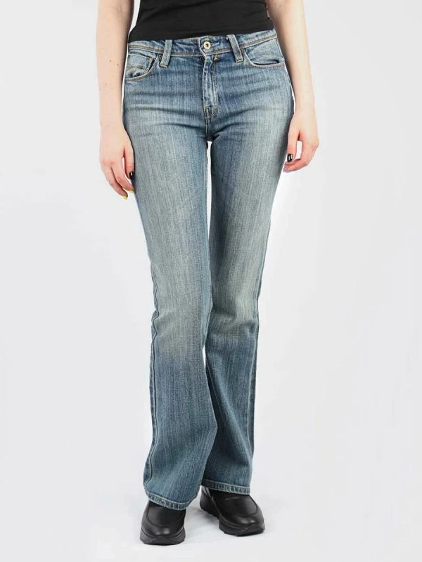 Xhinse femra Levi's