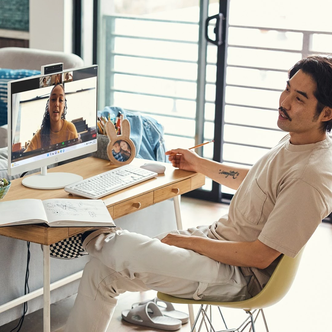 Kasë All-in-One HP 24-cr0332nw, Ryzen 7 7730U, 23.8" FHD, 16GB RAM, 512GB SSD, Shell White