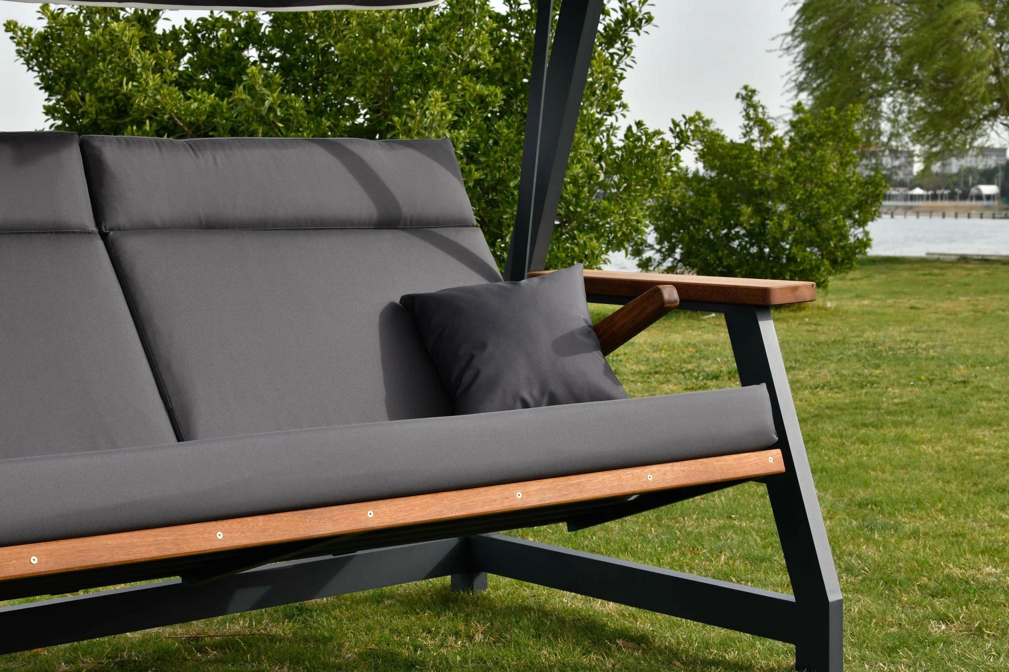 Karrige lëkundëse treshe për kopsht, ngjyrë antracit, Skye Decor Nova 2400