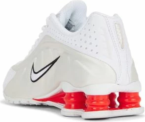 Atlete për femra Nike Shox R4 AR3565-103