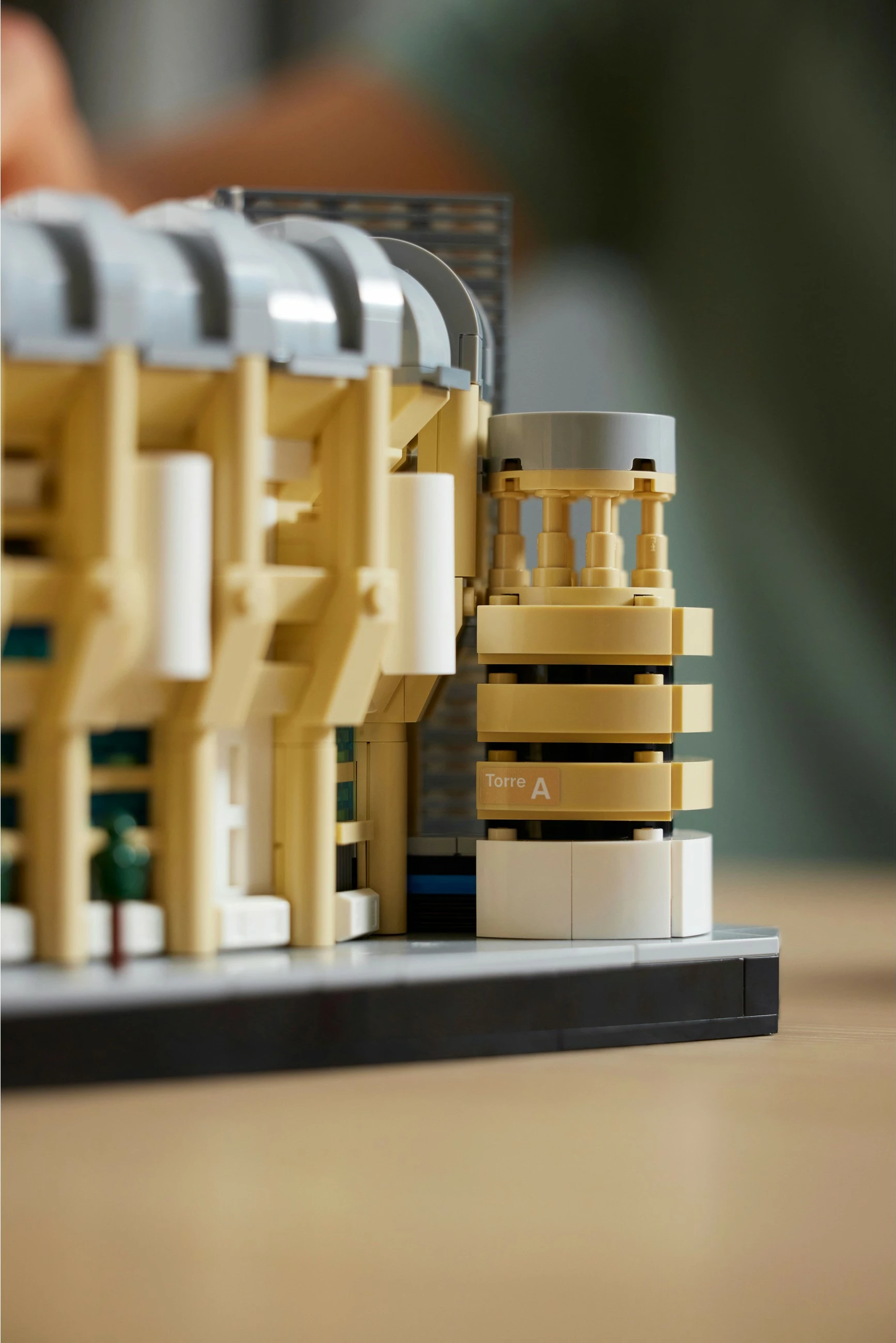 Set ndërtimi LEGO Creator Expert Real Madrid – Santiago Bernabéu Stadium, 5876 copë, plastikë